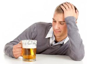 man drinking beer how to quit