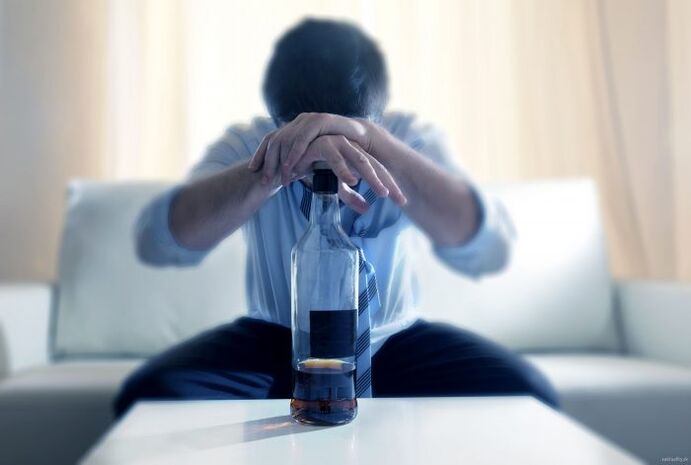 a man drinking alcohol how to quit