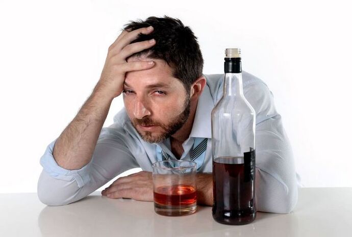 man suffering from alcoholism and how to quit drinking